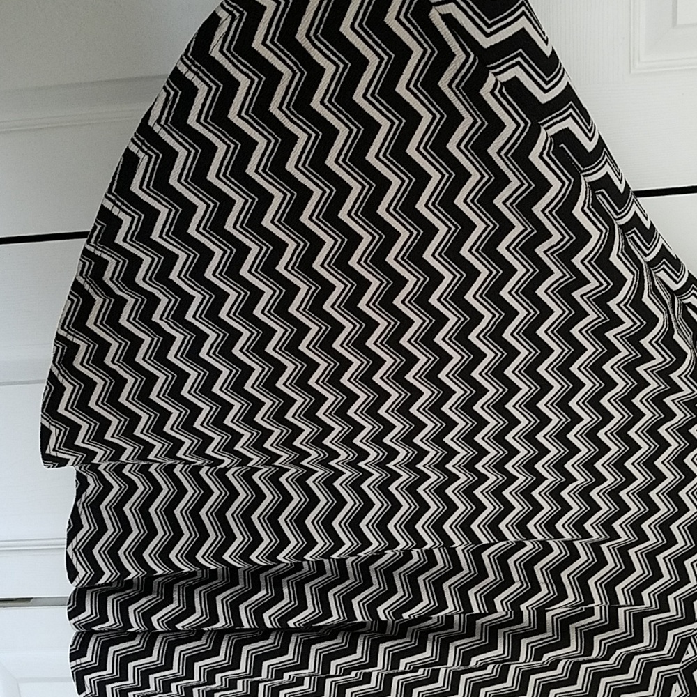 BLACK AND WHITE A-LINE SKIRT